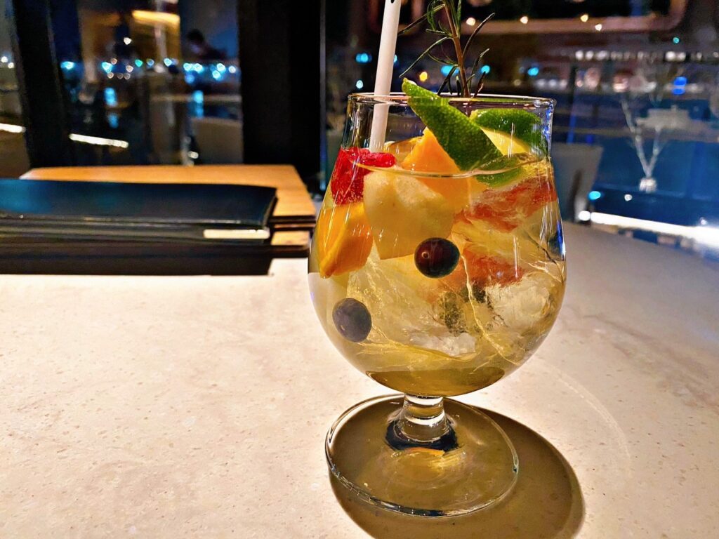 インターコンチネンタル横浜pire8のラーボードのカクテル